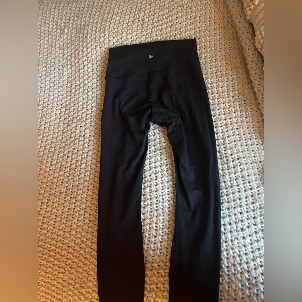 Black lululemon leggings